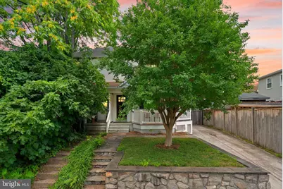 2747 S Uhle Street S, Arlington, VA 22206 - Photo 3