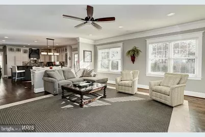 812 21st Street S, Arlington, VA 22202 - Photo 15