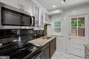 2840 S Buchanan St, Arlington, VA 22206 - Photo 13