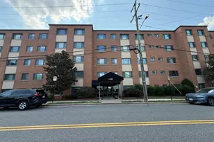 1300 S Arlington Ridge Rd, Arlington, VA 22202 - Photo 17