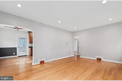 1200 N Roosevelt Street, Arlington, VA 22205 - Photo 3