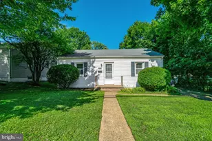 1404 N Roosevelt Street N, Arlington, VA 22205 - Photo 1