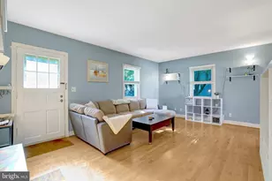 1404 N Roosevelt Street N, Arlington, VA 22205 - Photo 3