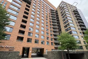 2001 15th Street N, Arlington, VA 22201 - Photo 3
