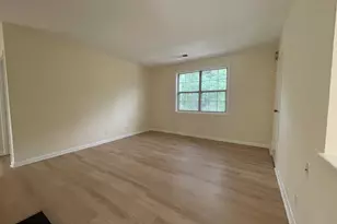 2515 S Walter Reed Dr, Arlington, VA 22206 - Photo 5
