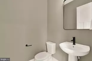 923 17th St S, Arlington, VA 22202 - Photo 27