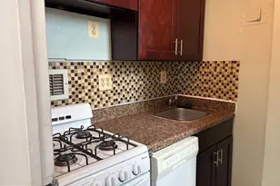 1021 Arlington Blvd, Arlington, VA 22209 - Photo 3