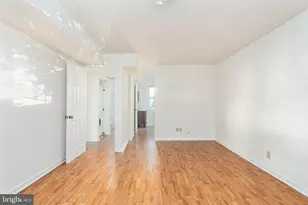 2731 S Walter Reed Dr, Arlington, VA 22206 - Photo 17