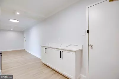1300 Army Navy Drive #814, Arlington, VA 22202 - Photo 15
