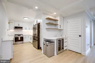 1300 Army Navy Dr, Arlington, VA 22202 - Photo 9