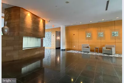 2001 15th Street N #509, Arlington, VA 22201 - Photo 3