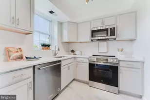 3050 S Abingdon St, Arlington, VA 22206 - Photo 17
