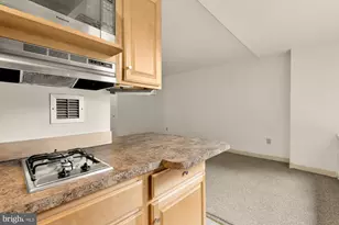 1021 Arlington Blvd, Arlington, VA 22209 - Photo 9