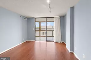 1024 N Utah St, Arlington, VA 22201 - Photo 7