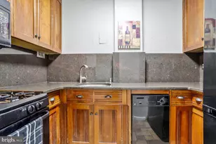 1121 Arlington Blvd, Arlington, VA 22209 - Photo 9