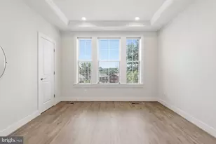 2252 S Glebe Rd, Arlington, VA 22204 - Photo 17