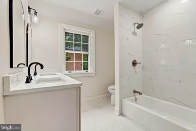 1006 26th Street S, Arlington, VA 22202 - Photo 29