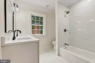 1006 26th St S, Arlington, VA 22202 - Photo 29