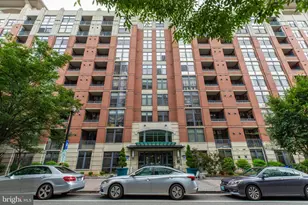 1021 N Garfield St, Arlington, VA 22201 - Photo 1