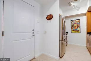1021 N Garfield St, Arlington, VA 22201 - Photo 5