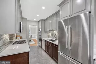 1303 N Lynnbrook Dr N, Arlington, VA 22201 - Photo 9