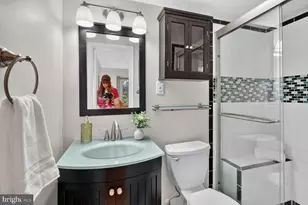1303 N Lynnbrook Dr N, Arlington, VA 22201 - Photo 15