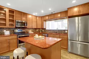 1301 N Courthouse Rd, Arlington, VA 22201 - Photo 7