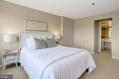 1301 N Courthouse Road #1805, Arlington, VA 22201 - Photo 23