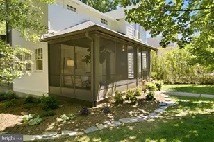 745 26th St S, Arlington, VA 22202 - Photo 3
