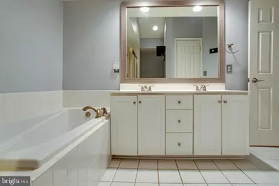 2310 14th Street N #402, Arlington, VA 22201 - Photo 19