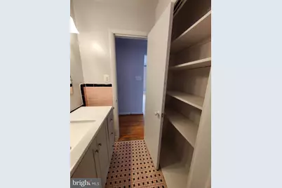 1034 17th Street S #TOP FLOOR, Arlington, VA 22202 - Photo 19