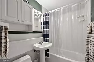 1121 Arlington Blvd, Arlington, VA 22209 - Photo 17