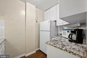 1121 Arlington Blvd, Arlington, VA 22209 - Photo 13