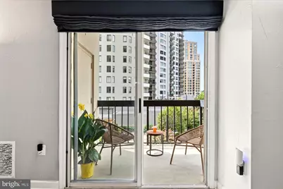 1211 S Eads Street S #305, Arlington, VA 22202 - Photo 27