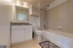 3650 S Glebe Rd, Arlington, VA 22202 - Photo 11