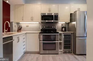 2510 S Walter Reed Dr, Arlington, VA 22206 - Photo 3