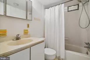 4600 S Four Mile Run Dr, Arlington, VA 22204 - Photo 29