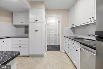 3800 Fairfax Drive #102, Arlington, VA 22203 - Photo 29