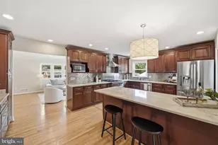 525 N Lombardy Street N, Arlington, VA 22203 - Photo 9