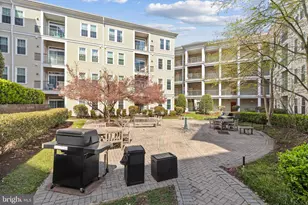 2465 Army Navy Dr, Arlington, VA 22206 - Photo 29