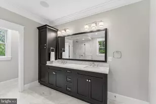 4306 40th St N, Arlington, VA 22207 - Photo 31