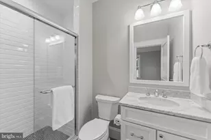 4306 40th St N, Arlington, VA 22207 - Photo 41