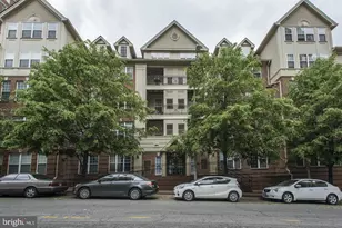 1320 N Wayne Street N, Arlington, VA 22201 - Photo 1