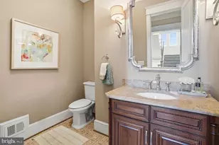 6537 35th Rd N, Arlington, VA 22213 - Photo 9