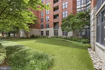 1021 N Garfield Street #323, Arlington, VA 22201 - Photo 37