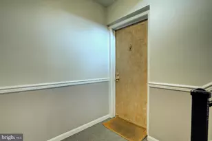2100 N Scott St, Arlington, VA 22209 - Photo 3