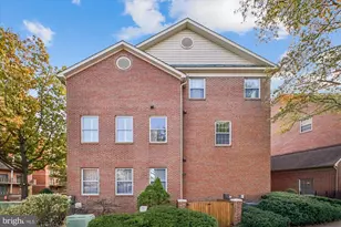 1328 N Cleveland Street N, Arlington, VA 22201 - Photo 51