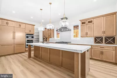 1905 N Taylor Street, Arlington, VA 22207 - Photo 3