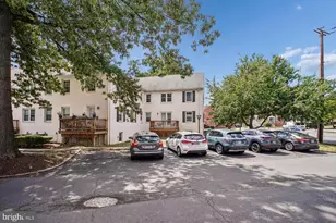 1315 S Walter Reed Dr, Arlington, VA 22204 - Photo 5
