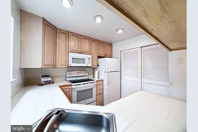 2604 E South Arlington Mill Drive #E, Arlington, VA 22205 - Photo 11